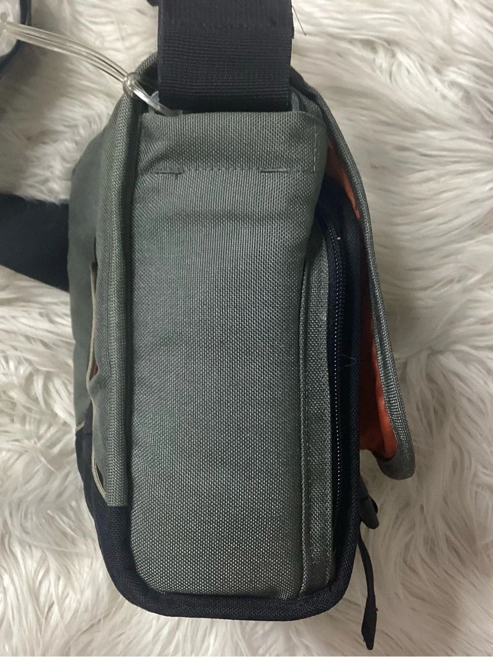 Crumpler Camera Bag Sporty Guy 2.8 4”x8”x10”